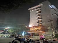 Impostor Gelap20230723 190543 Evlogia              YUV By Impostor Gelap.NIGHT.jpg