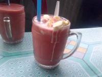 Jus jambu merah dengan tambahan es krim.jpg